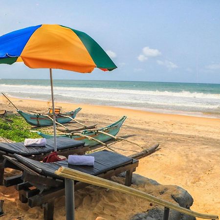 Ayomal Beach Paradise Boossa Экстерьер фото